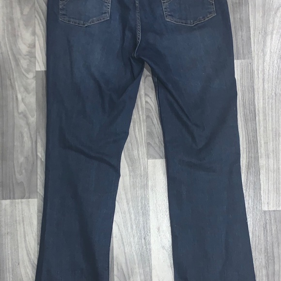 New York & Co Curvy Bootcut - Picture 5 of 5